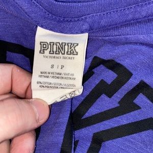VS Pink t-shirt